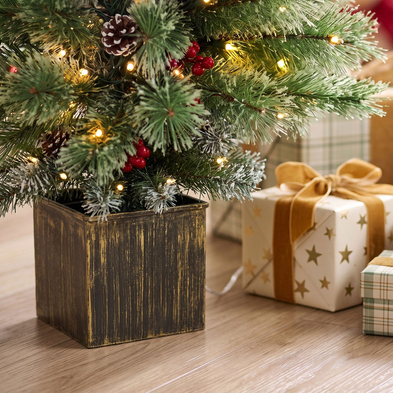 Set of 2 pre-lit snowy pencil trees – image 10