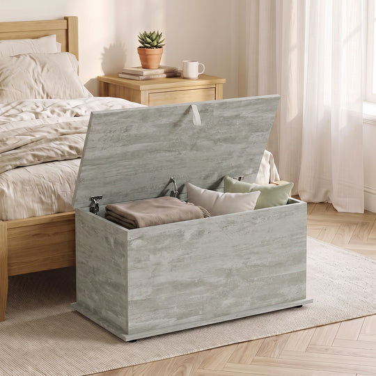 Grey 102L storage chest – image 2