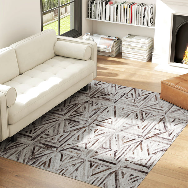 Brown triangle rug 230 x 160 cm – image 2