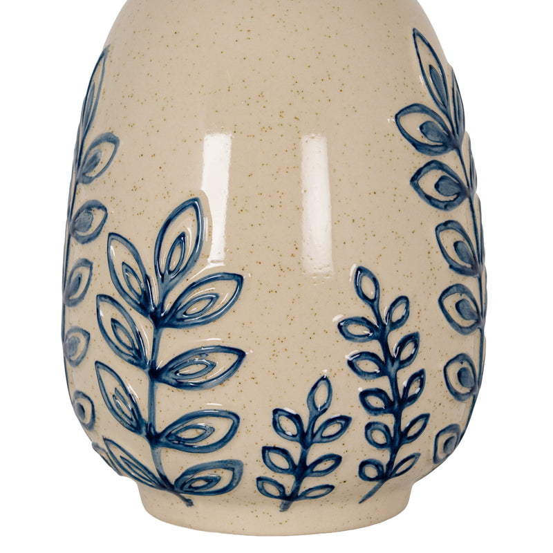 Close-up of the blue leaf pattern