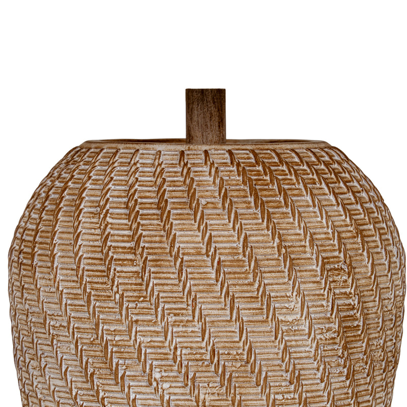 Rounded basket-weave base close-up