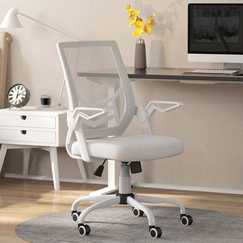 White mesh office chair – image 10