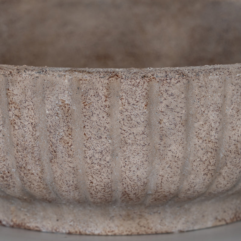 Close-up of the fluted grey texture