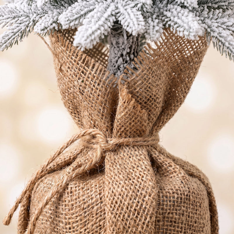 Set of 3 pre-lit flocked pencil trees, PE tips – image 10