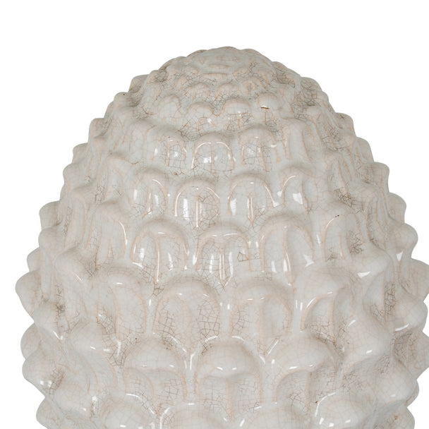 close-up of the scaled white crackle glaze