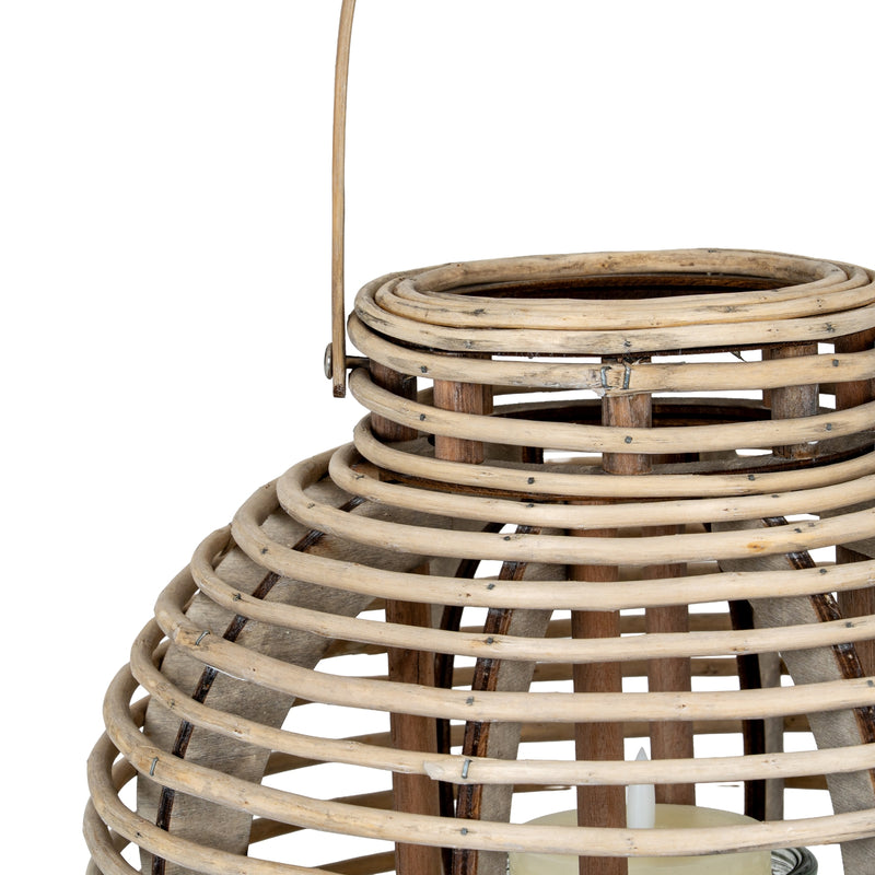 Large Round Willow Lantern with Glass Holder – 35cm, woven willow structure detail