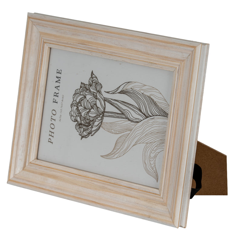 Isla photo frame standing in landscape