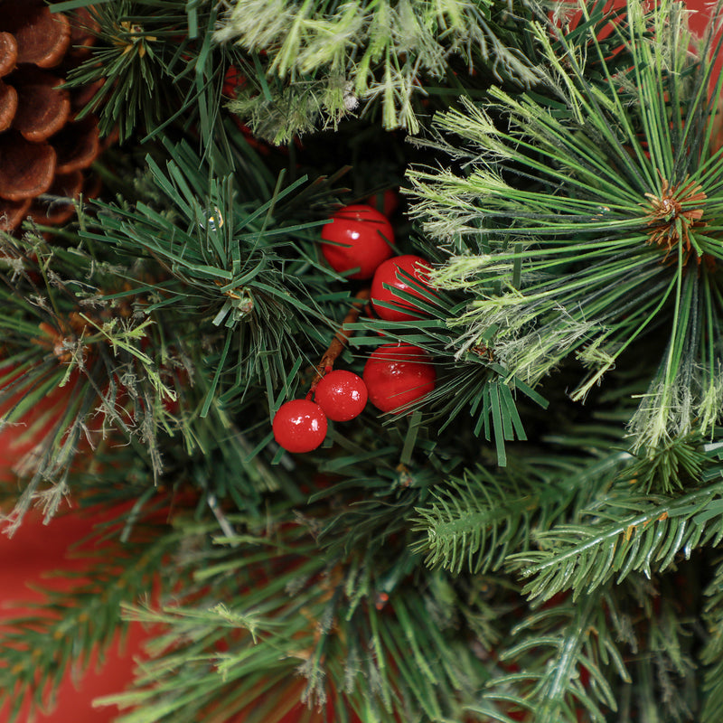Close-up of the wreath foliage