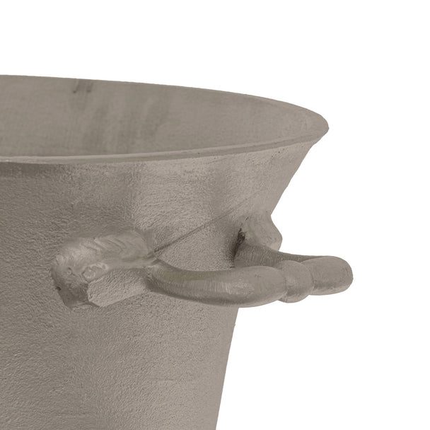 Close-up of the side handle and flared rim