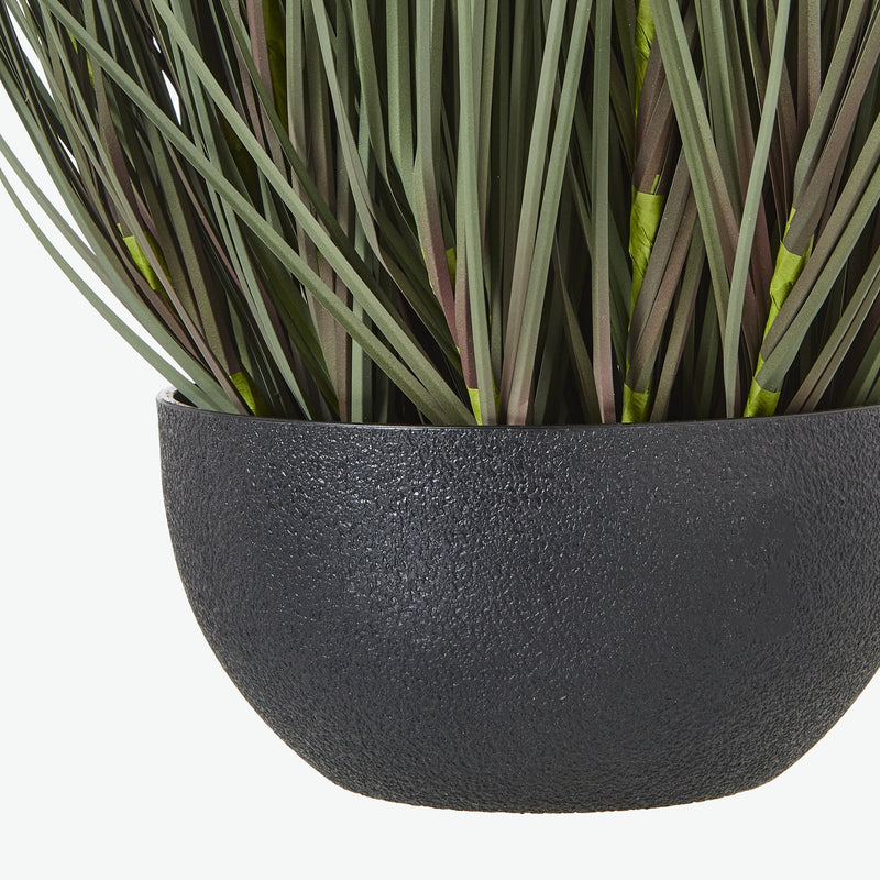 Large Artificial Fountain Grass in Black Pot – 81cm, textured black pot detail