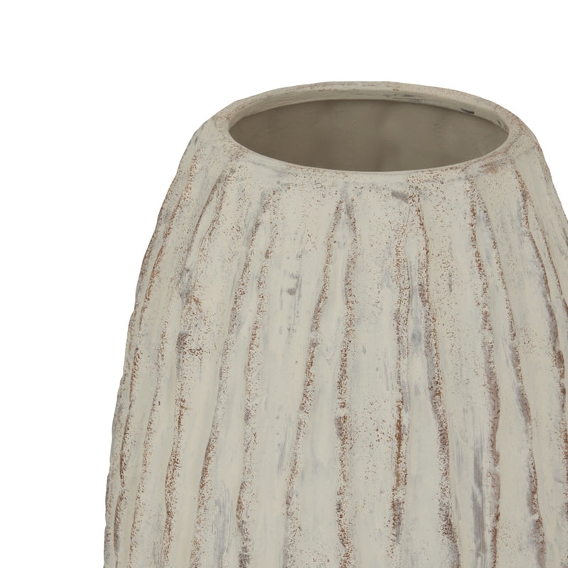 Close-up of the Lorenzo vase opening and fins