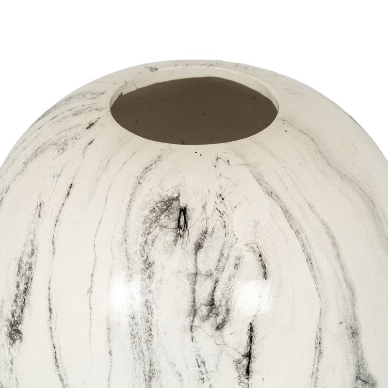Top of the globe vase showing its small opening