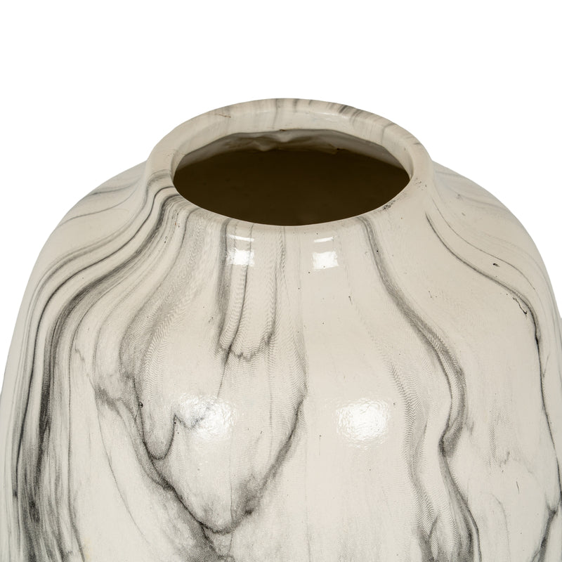 Top view of the vase opening and rolled neck