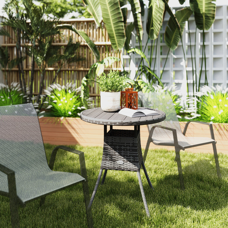 Square rattan dining table – image 2