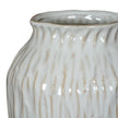 Close-up of the wavy ridged texture