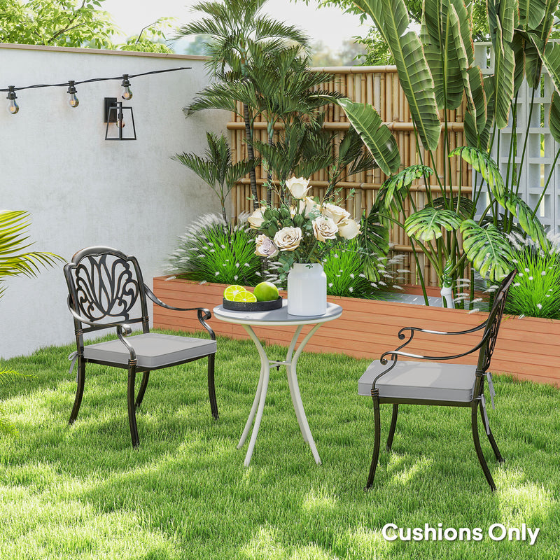 Light grey seat cushions – image 8