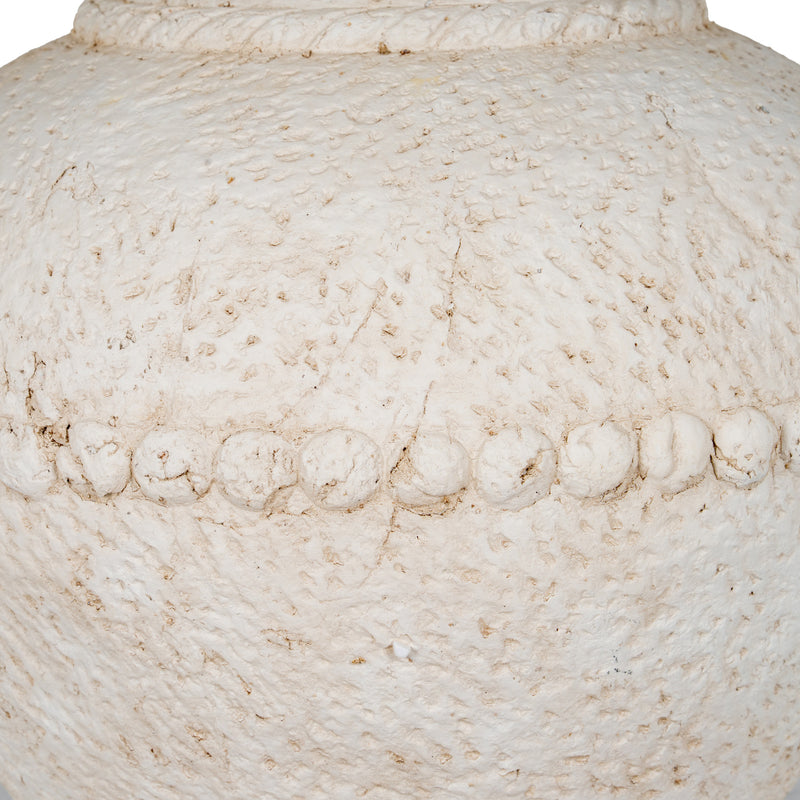 Close-up of the beaded band and textured finish