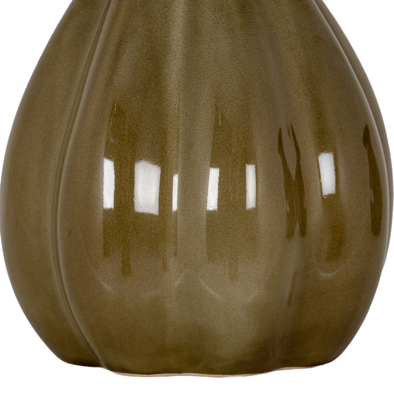 Close-up of the ribbed body of the sage bud vase
