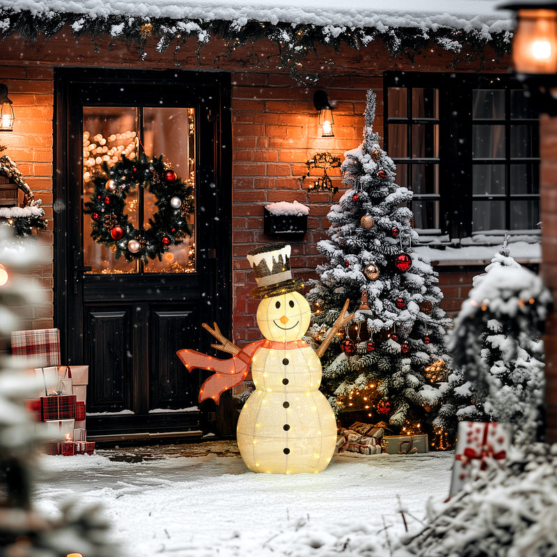 Light-up Christmas figures at night