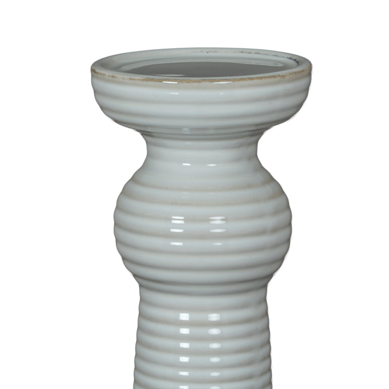 close-up of the ribbed glaze and candle dish