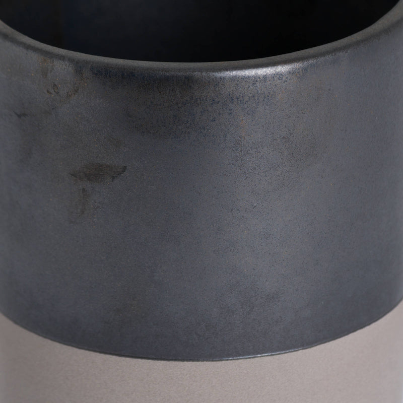 Close-up of the metallic grey glaze