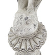 Close-up of the hare's face and ruffle collar