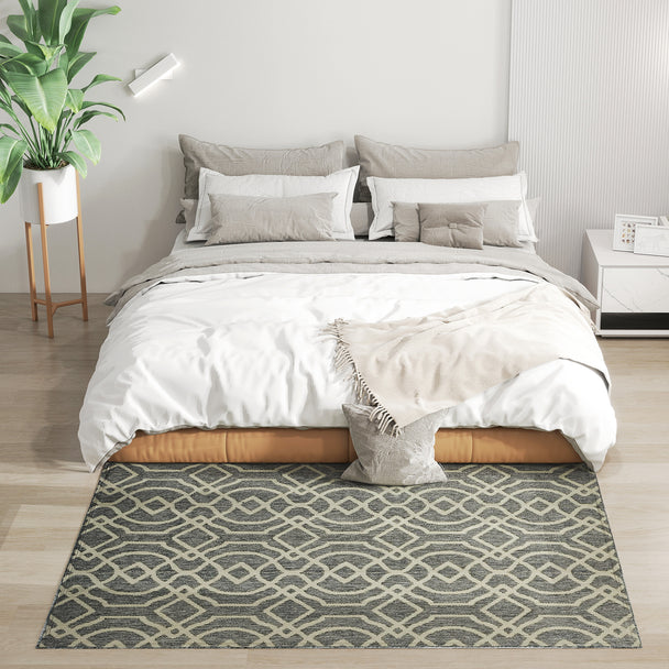 Grey geometric rug 170 x 120 cm – image 2